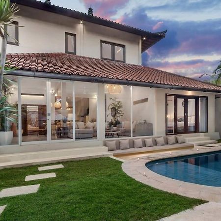 Villa New York - 4 Bdr Pool Luxury Villa, Next To The Forge Bali Seminyak Extérieur photo